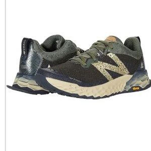 New balance size 8 men’s new with box